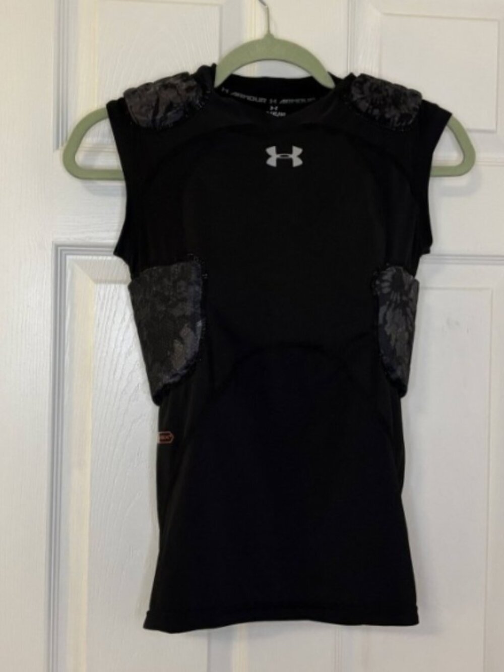Under Armour Youth Gameday Armour Pro 5-Pad Football Shirt Youth Large